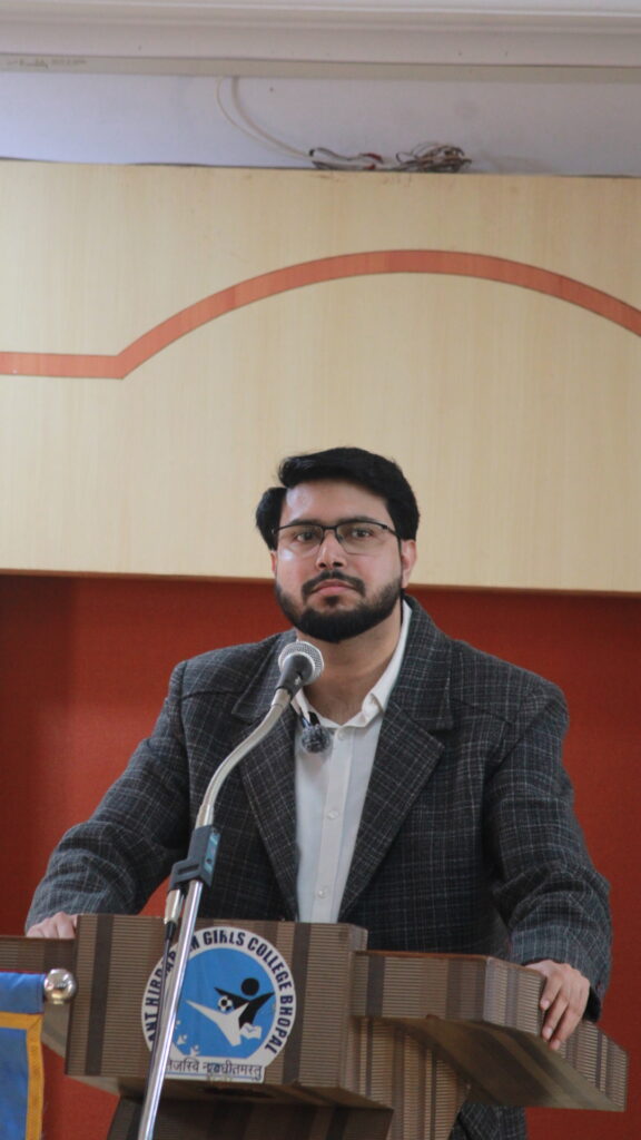 Shantanu Tarey with Computer Science Department faculty and NCC & IIC members after successful Digital Hygiene Workshop | The DigitalFlix Collaboration.

Title: