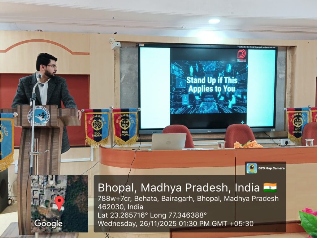 Shantanu Tarey speaking from podium as a guest expert, educating attendees on AI-powered Digital Marketing and Data Protection practices during Digital Hygiene Workshop organized by The DigitalFlix in Bhopal.