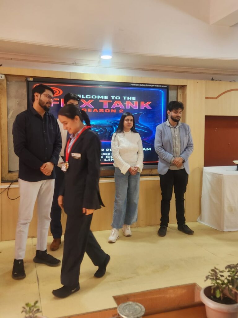 Shantanu Tarey mentoring young innovators at The Flix Tank Season 2 hosted by The DigitalFlix, guiding them on AI-powered solutions, content strategy, performance marketing, brand communication, and startup scalability.